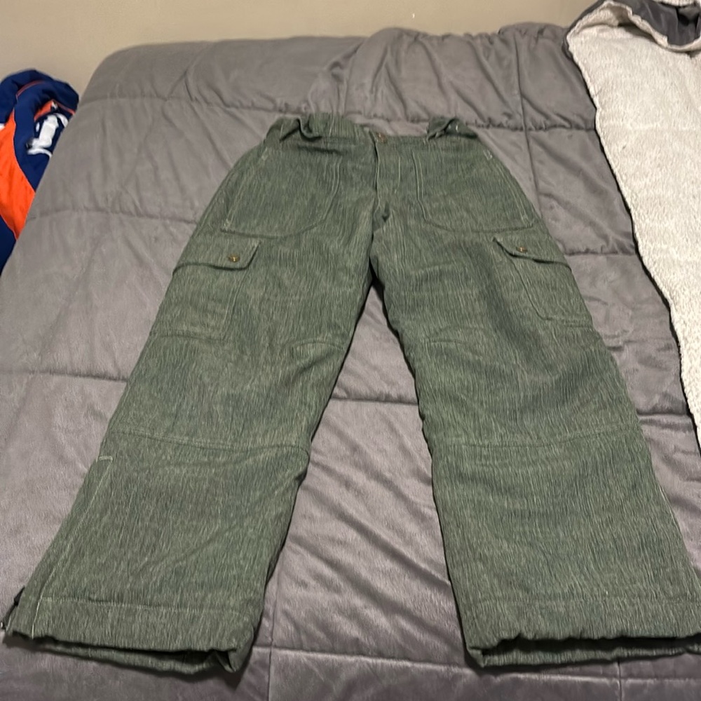 Insulated, waterproof ski/snowboarder pants